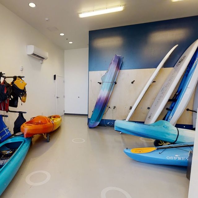 Virtual tour of Kayak Storage